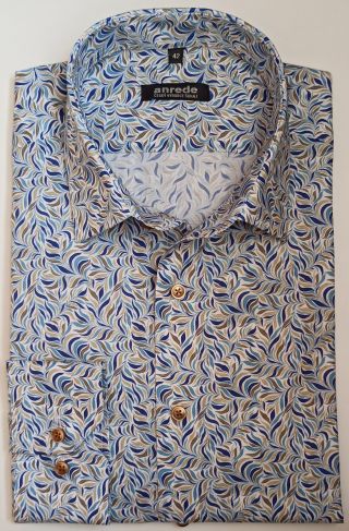 Nově v našich prodejnách máme krásné 👉 pánské košile 👈 až do nadměrných velikostí od českého výrobce košil Šohaj...